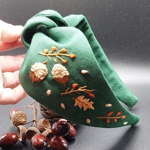 Oak Leaf Acorn Hand Embroidered Headband, Fall Leaves Floral Linen Knotted Women's Hair Accesorrie, Autumn Gift, Fall Fashions