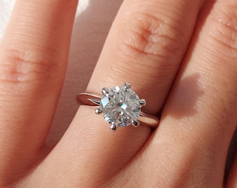 Anello di fidanzamento con moissanite, solitario a taglio di coltello, argento sterling