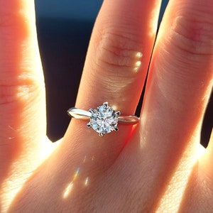 1CT Round Moissanite Ring/ 925 Sterling Silver Moissanite Ring/ Knife-edge Solitaire Ring/ Engagement Wedding Ring