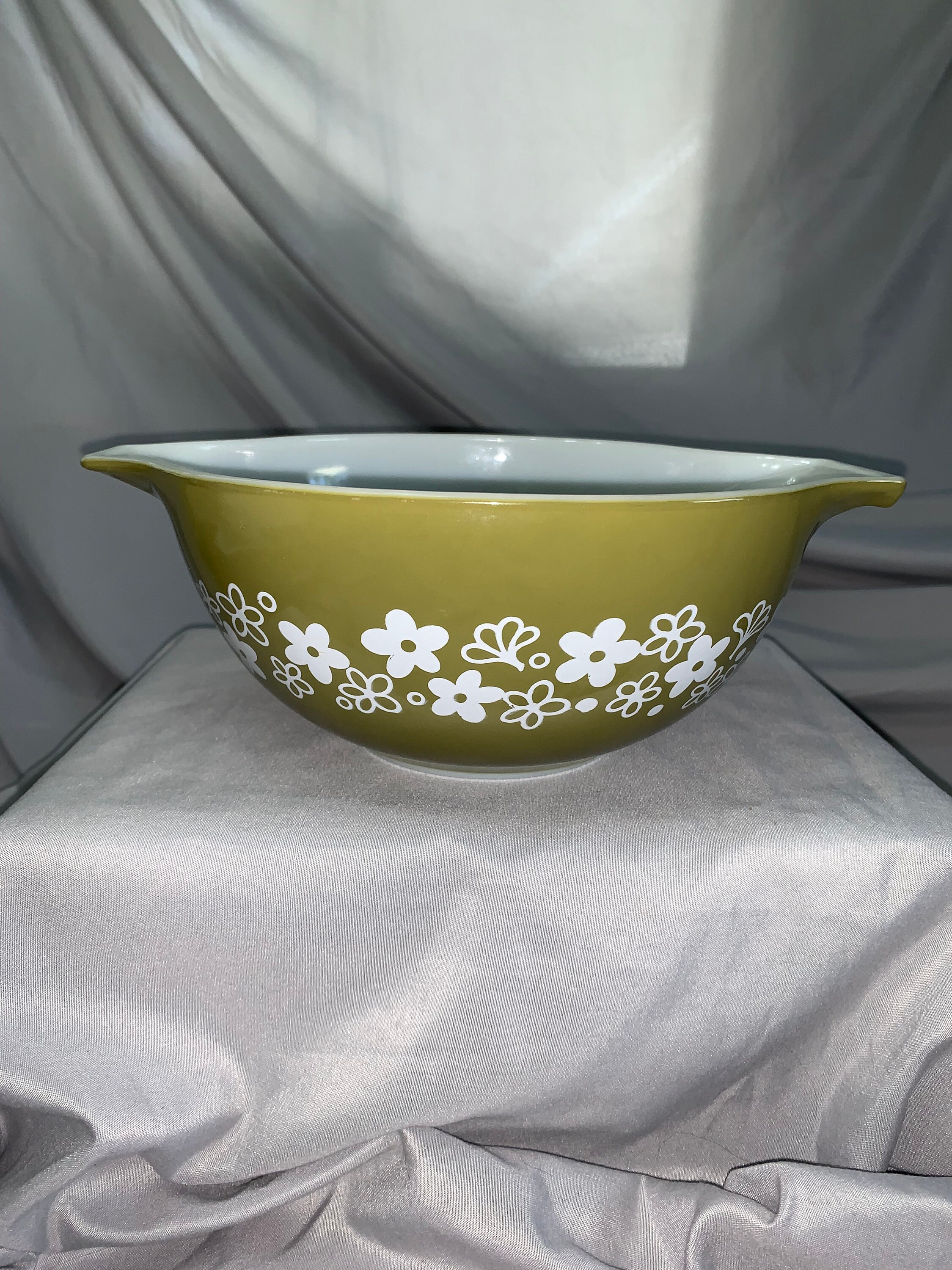 DAISY 4点セット Vintage Corning Pyrex Cinderella Mixing Bowls Set 4: Crazy