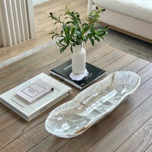 Exquisite Clear Banded Onyx Canoe - Handcrafted Natural Stone Home Decor