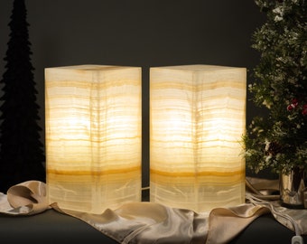 Contemporary Amber Onyx Lamp Set - Geometric Shape - 12 Inches - Ideal for Holiday Decor