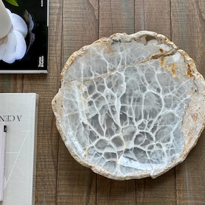 Exquisite Quartzite Clear Onyx Decorative Plate - Nacar Onyx - Handcrafted Natural Stone Home Decor