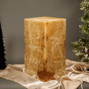 Pure Beige Banded Onyx Lamp image 2