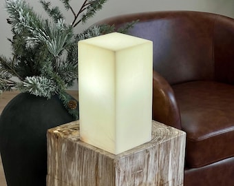 Contemporary White Onyx Lamp: Elegant Natural Stone Decor (12 Inches)