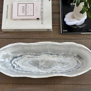 Exquisite Clear Banded Onyx Canoe - Handcrafted Natural Stone Home Decor