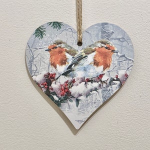 Winter Robin Decoupaged Wooden Heart Plaque / Winter Decor / Winter Ornament 12cm heart plaque