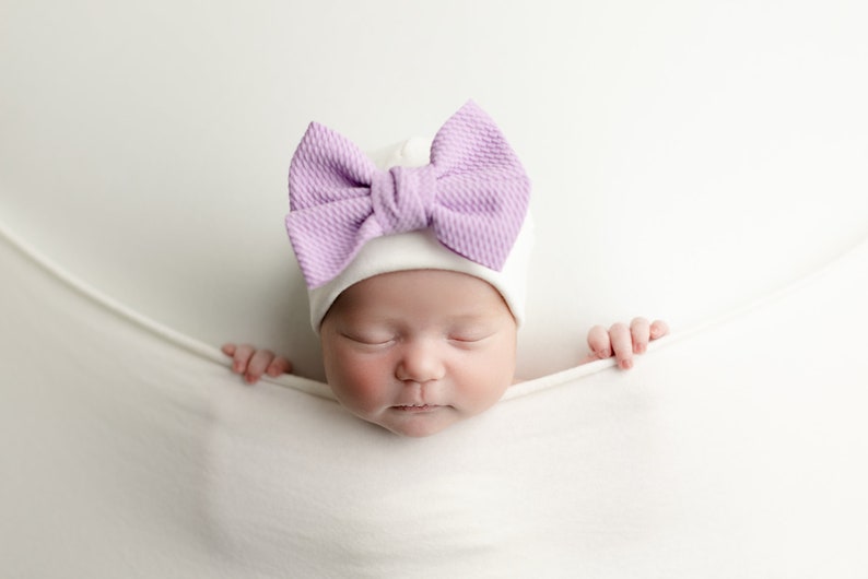 Lilac Little Poppy Bow Hat // Newborn Hat, Newborn Beanie, Baby girl hat, Preemie hat, baby girl gift, newborn hat with bow image 2