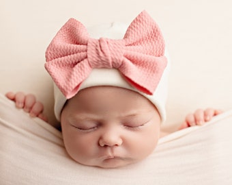 Rose Little Poppy Bow Hat // Newborn Hat, Newborn Beanie, Baby girl hat, Preemie hat, baby girl gift, newborn hat with bow