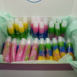 Lipgloss, lipgloss bundles, lipgloss tubes, lipgloss kit, lipgloss base, wholesale lipgloss, wholesale lipgloss private label