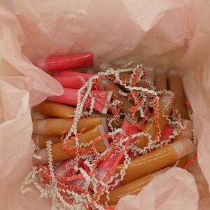 Lipgloss, lipgloss bundles, lipgloss tubes, lipgloss kit, lipgloss base, wholesale lipgloss, wholesale lipgloss private label