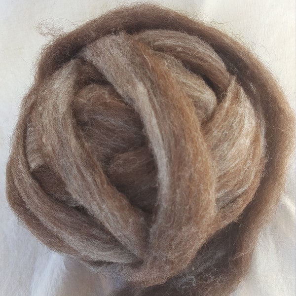 Alpaca Wool Roving - Dk Brown - 4 oz