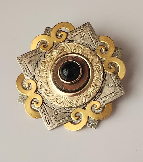 Broche Vintage Ancienne En Verre Rouge Et Rose - Perles - Métal Alliage - Occasion