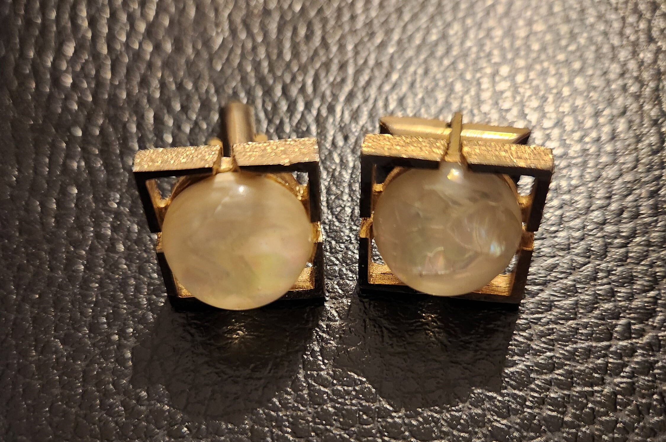 Cufflinks Et Barre De Cravate Vintage Swank Dorés Avec Opales - Style élégant Rétro