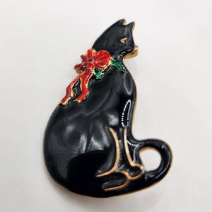 Vintage VERO  Black Enamel Cat Brooch with Red Ribbon