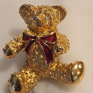 Vintage Avon Gold Tone Teddy Bear Lapel Pin Brooch
