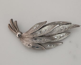 Vintage Jonette Brushed Textured Silver Tone Leaves Brooch Pin