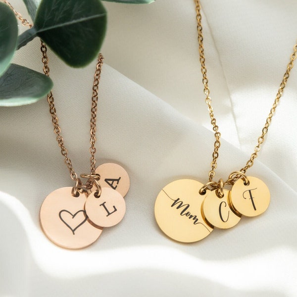 Collier de disque personnalisé avec de minuscules étiquettes initiales, initiales personnalisées pour enfants, cadeau pour maman, collier personnalisé, collier de maman, collier de mères