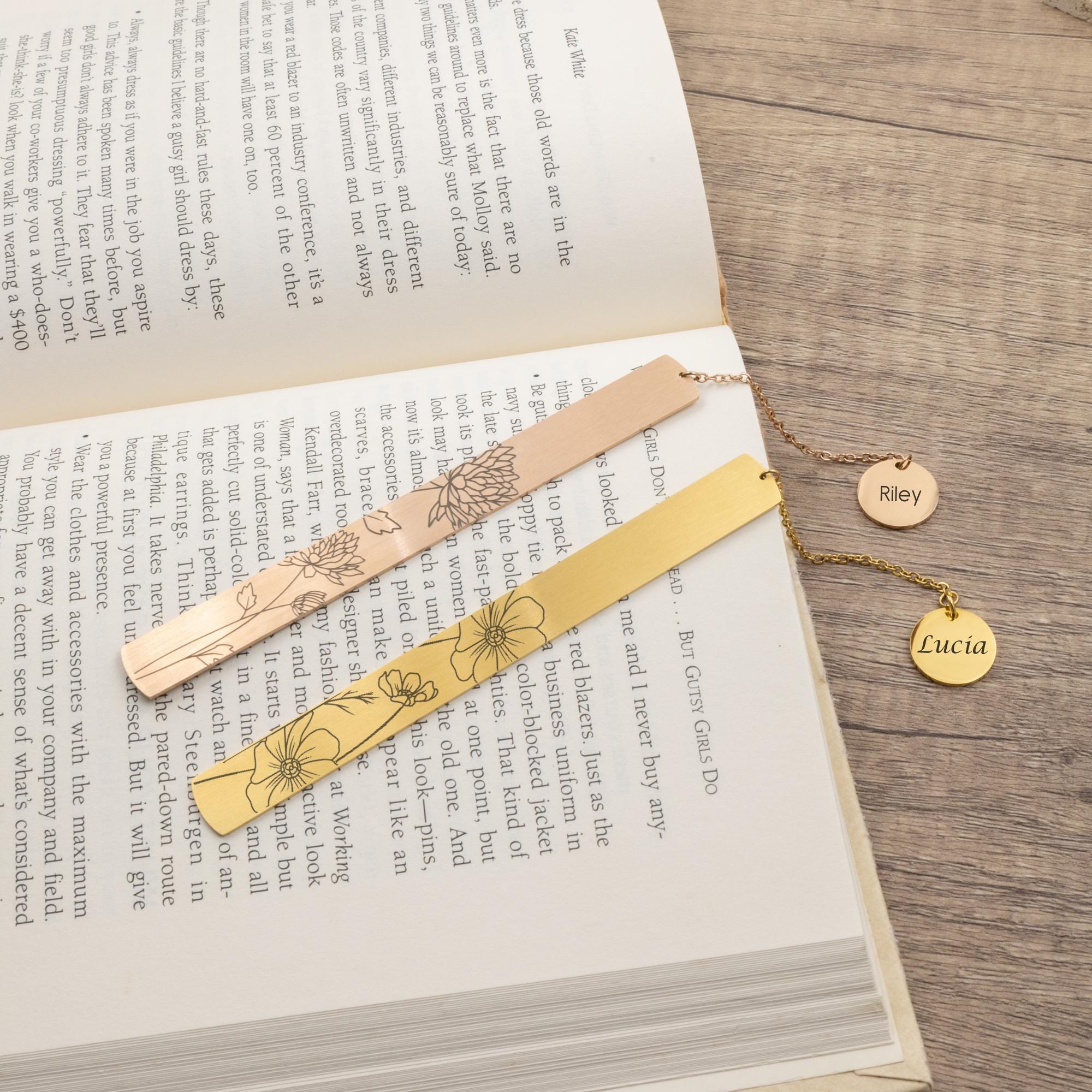 Personalized birth flower bookmark, custom name bookmark for women, metal engraved bookmark with name, Christmas gift, book lover gift,