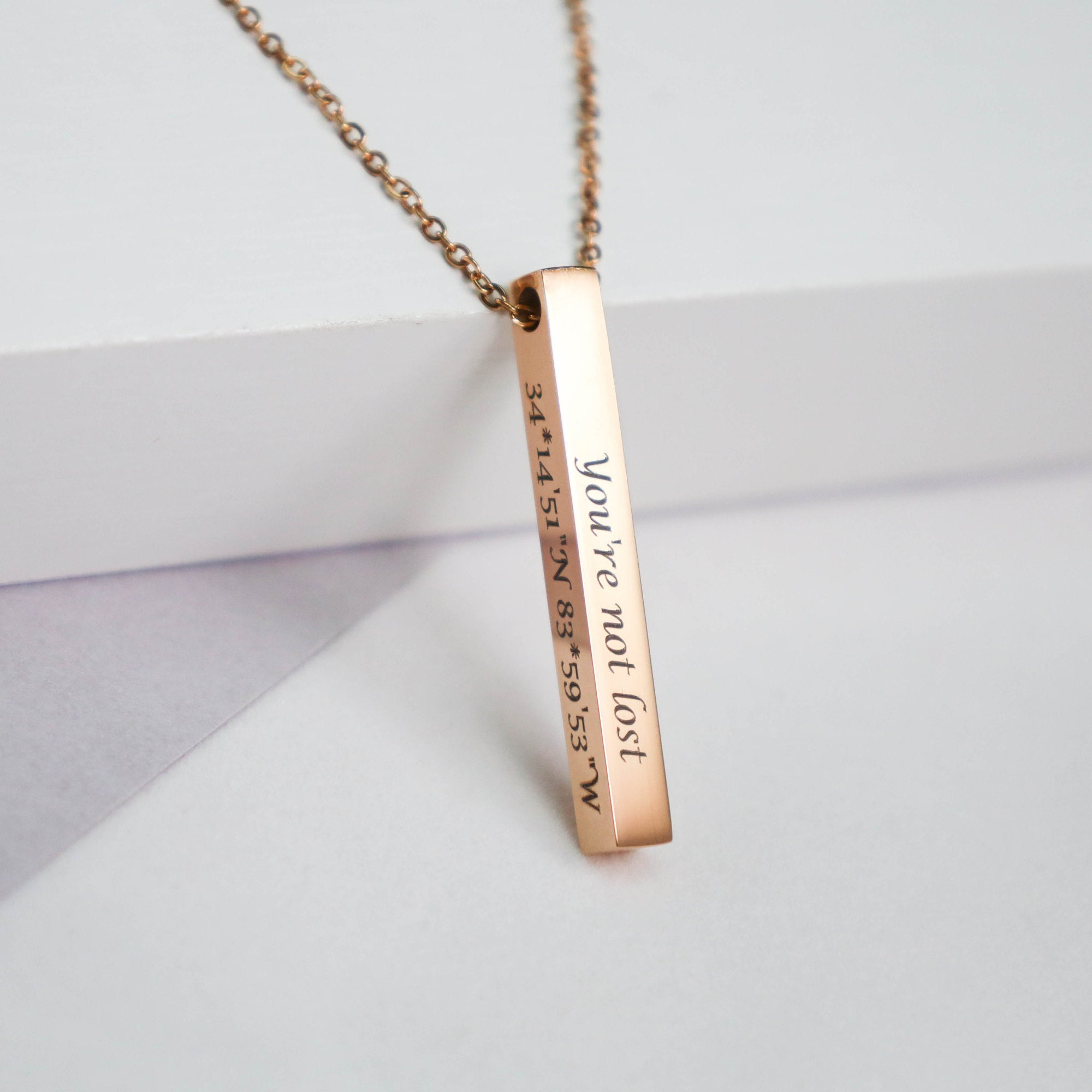 Vertical bar name necklace deals