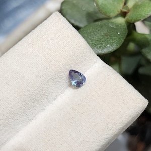 Certified Rare Alexandrite 0.26cts color change green to Purple Russian Alexandrite Cushion 4.6mm 3.5mm 2.1mm chrysoberyl no treatment