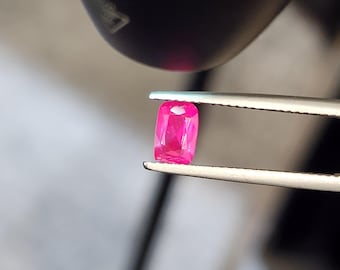 Sapphire Rare Color Change 0.75cts 100% Natural No Heat Cushion 6.5/4.4/2.7mm Colour Change Purple Sapphire ring earring pendant certified