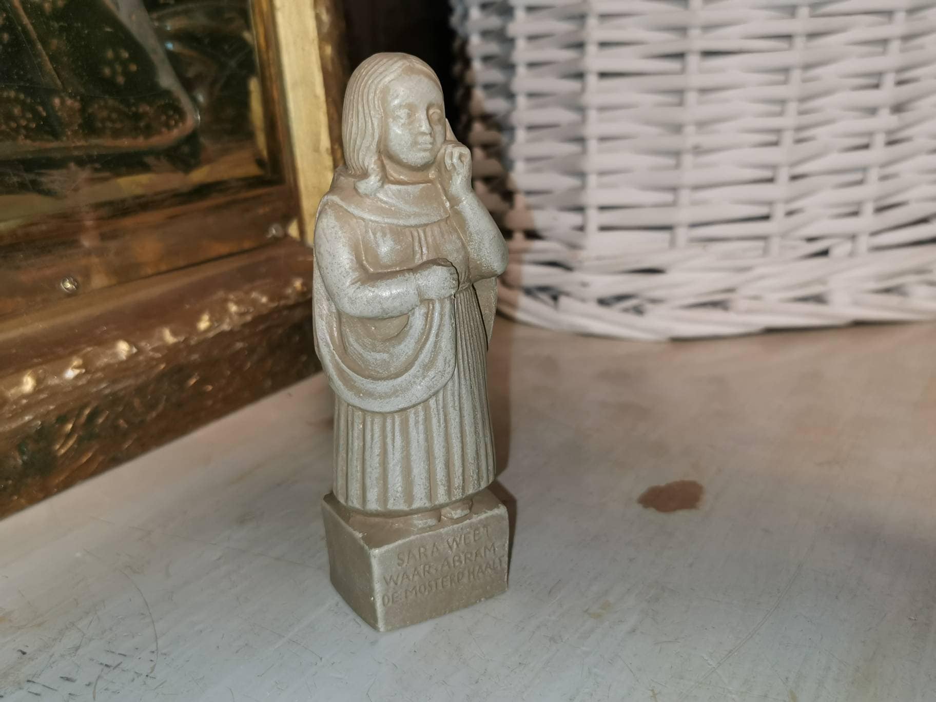 Sara Weet Waar Abraham De Mosterd Haalt Figurine Sara Knows Etsy UK Sara Weet Waar Abraham De Mosterd Haalt Figurine Sara Knows Etsy UK