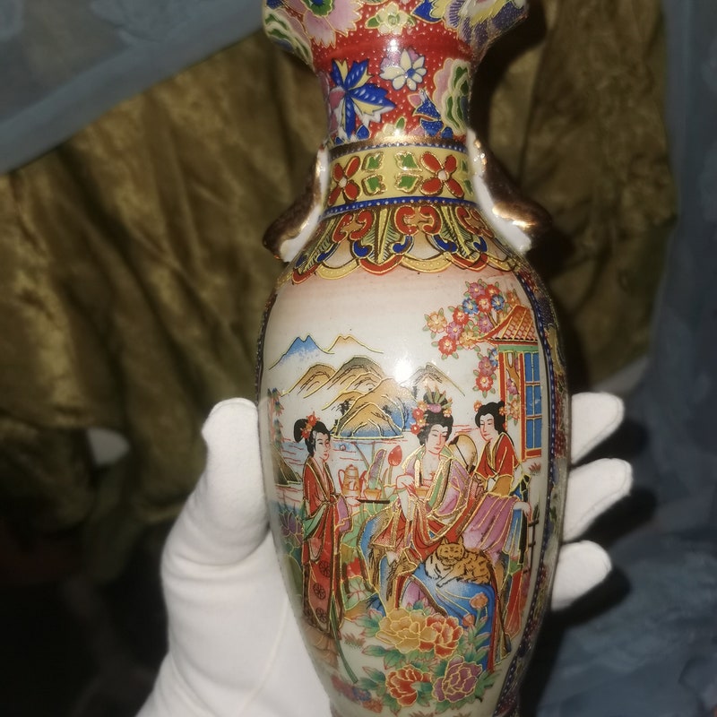 View of Exotic Urns - Etsy