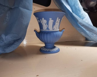 Vintage, Wedgwood, Jasperware, celestial blue, urn, bud, vase, Neoclassical design, Greek mythology scenes, white relief