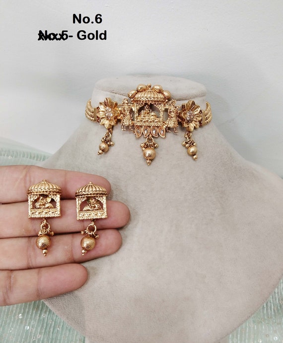 Gold neck chick design deals