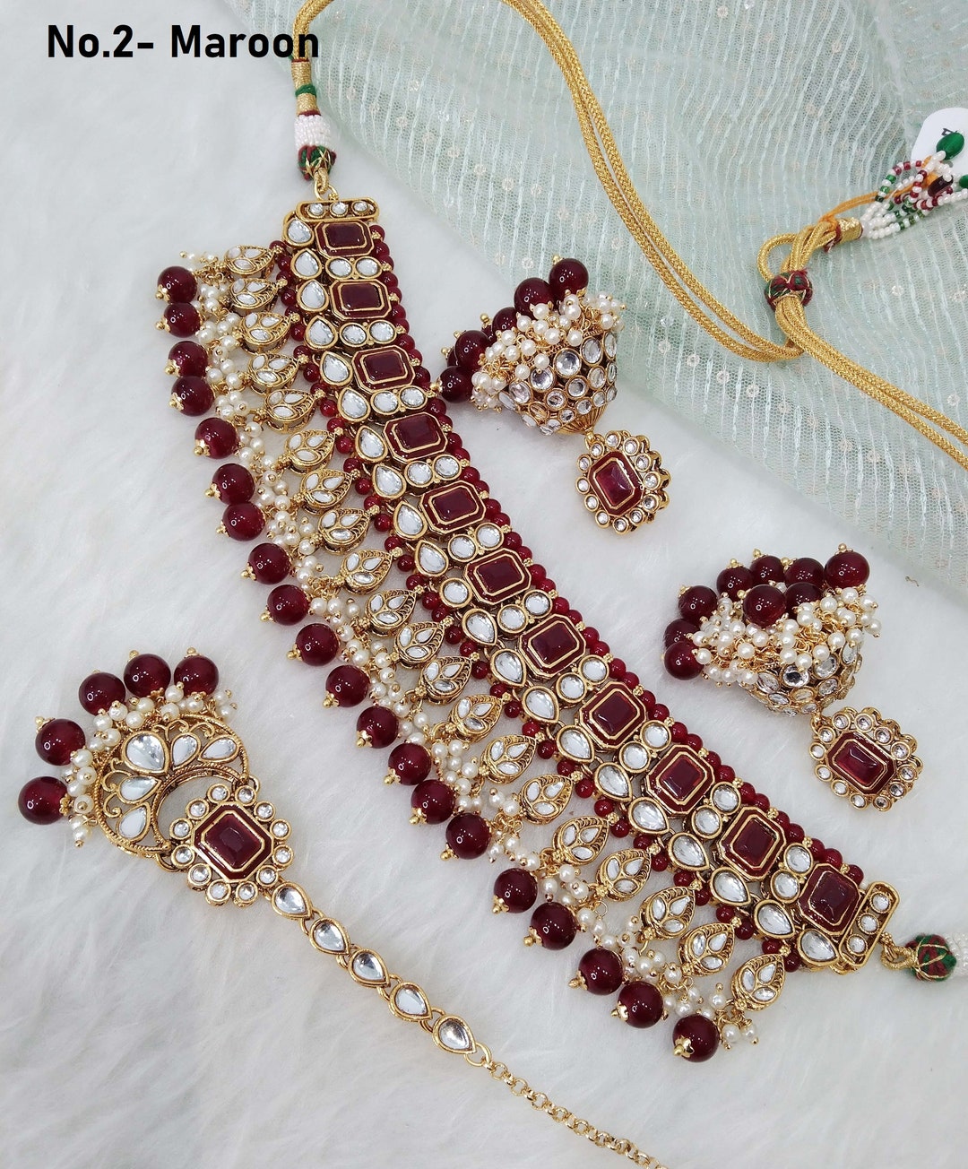 I Jewels Women's 18K Gold Plated Indian Wedding Choker Necklace Set With Maang Tikka