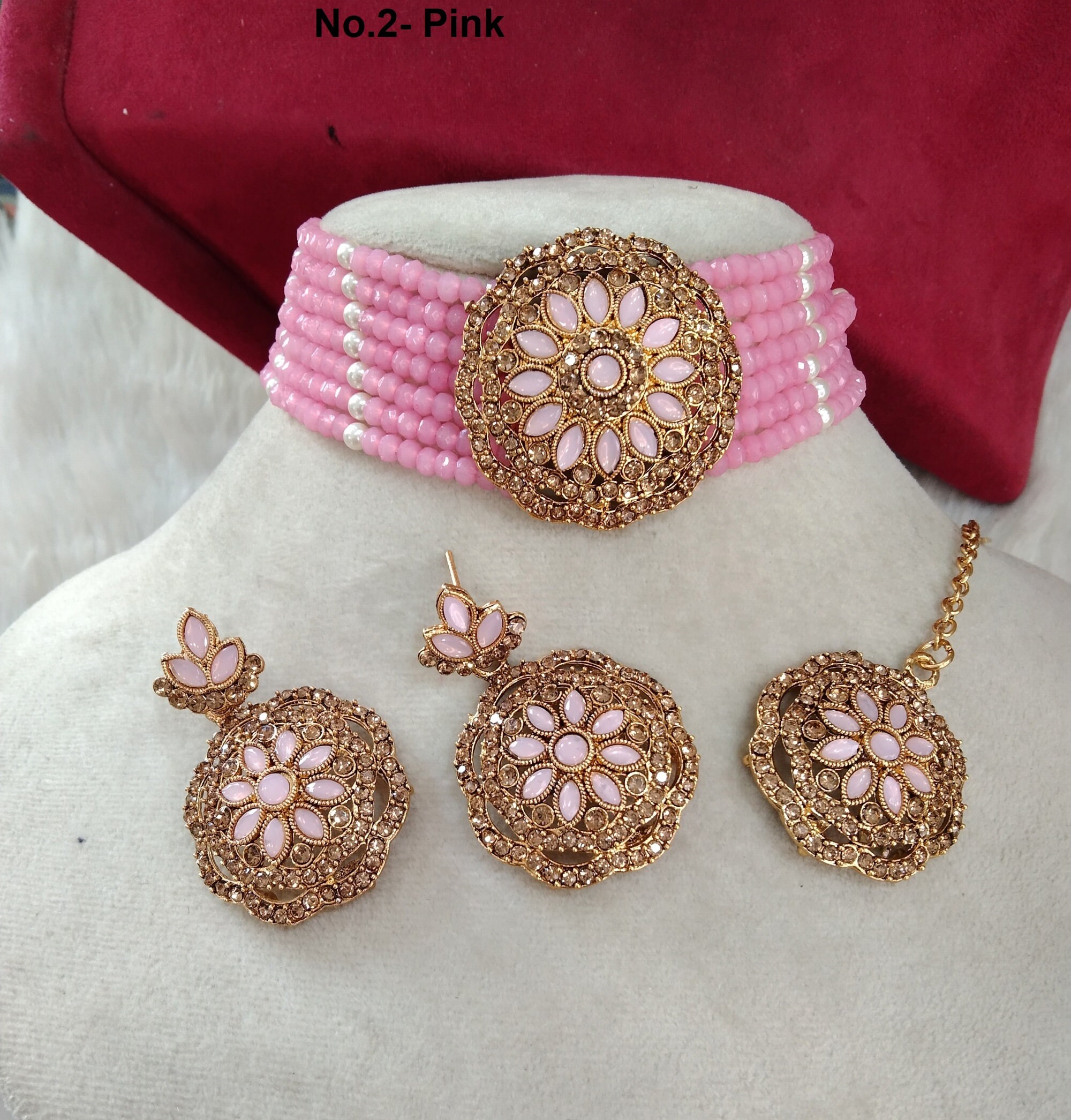 Pink colour on sale choker set