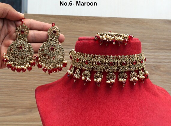 Maroon on sale choker necklace