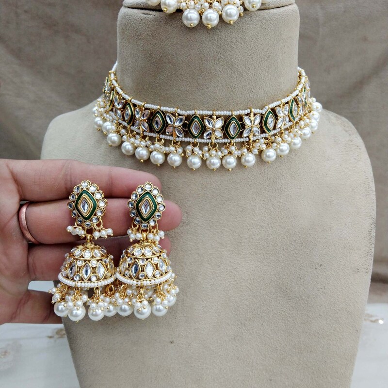 Floral Kundan Choker main image 0