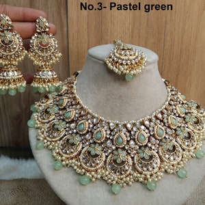 Conjunto de colar indiano Kundan para noivas, joias indianas em ouro branco, marrom, verde pastel, preto e pêssego. Colar Harris Justin.