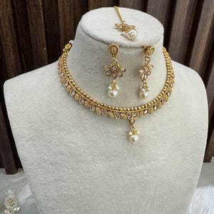 Vergoldete Kristall Indische Schmuck Halskette Set pawan Mansi Roma gesetzt