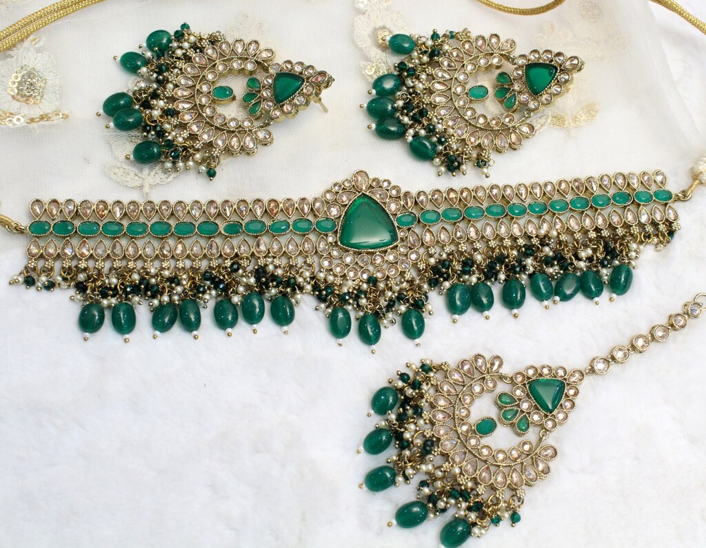 Set Di 24 Bracciali Indiani Touchstone – Verde Acqua Con Strass – Gioielli Etnici Per Donna