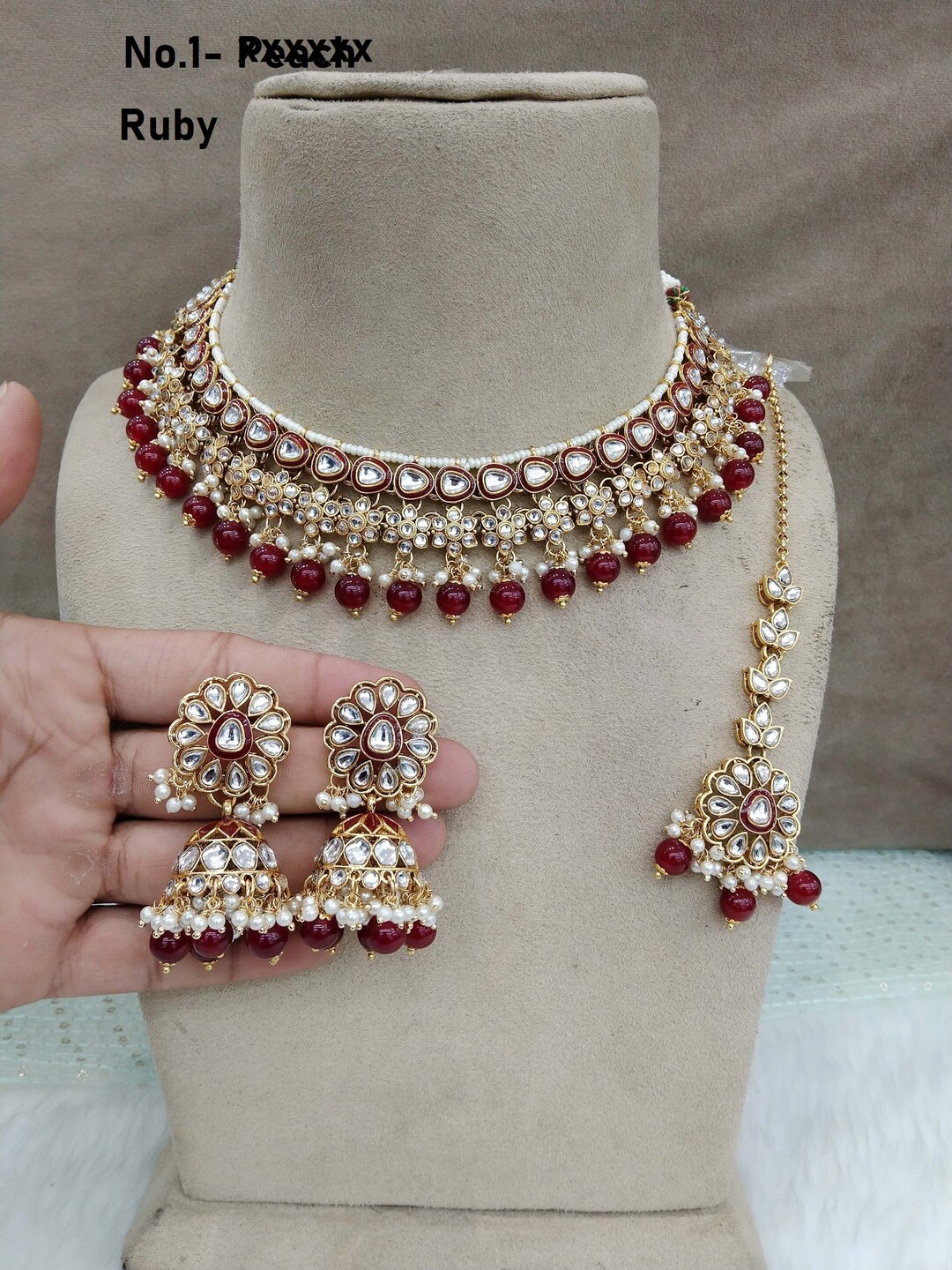 Maroon colour 2024 choker necklace