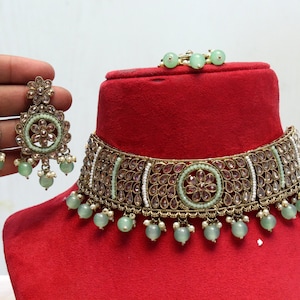 Choker Set gold Choker Set/ Bollywood Jewellery/dark gold Plated Indian choker necklace set/ Bridesmaid Jewellry/Women Necklace set