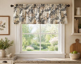 Cenefa floral con pájaros de estilo vintage, cenefa floral con pájaros de estilo shabby chic: decoración de ventanas de inspiración vintage.