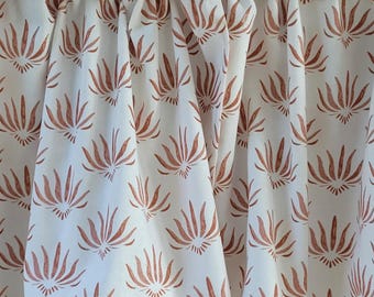 Rust Floral Cotton Valance: Elegant Window Treatment