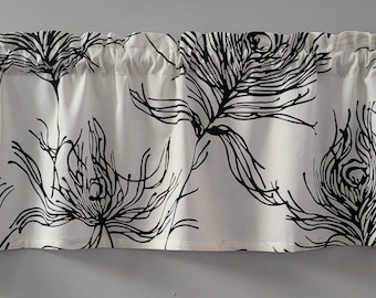 White and Black Duralee Cotton Valance, Black and White Valance (52-53" wide x 14.75" long)