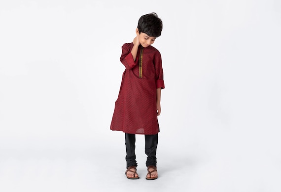 Red kurta white pajama ladies sale