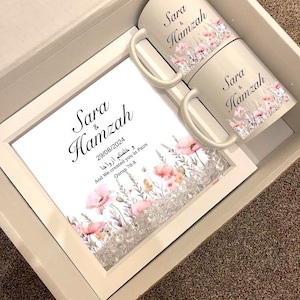 Gepersonaliseerde islamitische huwelijkscadeau mand set namen paar Nikka Dua moslim mokken Nikkah kalligrafie kunst familie gunsten Zam Zam stickers datum
