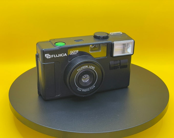 Fujica MF Fixed Focus 35mm Compact Point and Shoot Camera with 40mm Fujinon Lens in Beautiful Vintage Condition with Free shipping & Tested