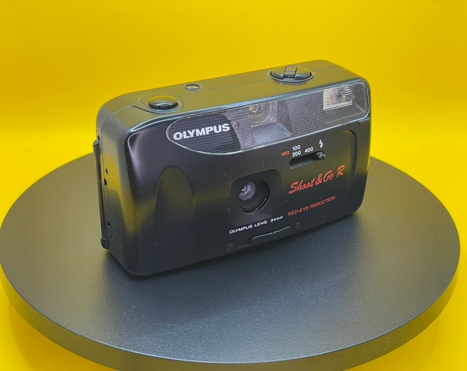Olympus Shoot & Go R Point and Shoot 35mm Film Camera with fixed focus - Very good condition and Fully Tested - Ideal for Lomography