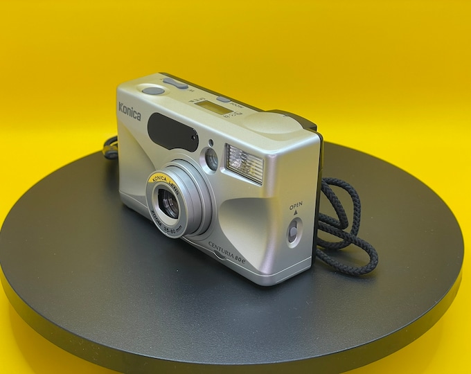 Konica Z-up 130e 38-130mm point & shoot 35mm film camera tested fully functioning