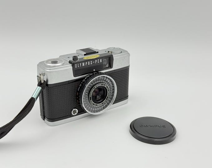 Olympus Pen EE-3 Vintage Half Frame 35mm Film Camera - Fully Tested -