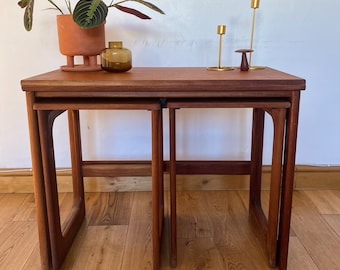 Macintosh nest of tables