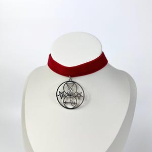 Gargantilha de veludo vermelho luciferiano, sigilos de Lúcifer, Lilith e pingente de pentagrama invertido, colar gótico